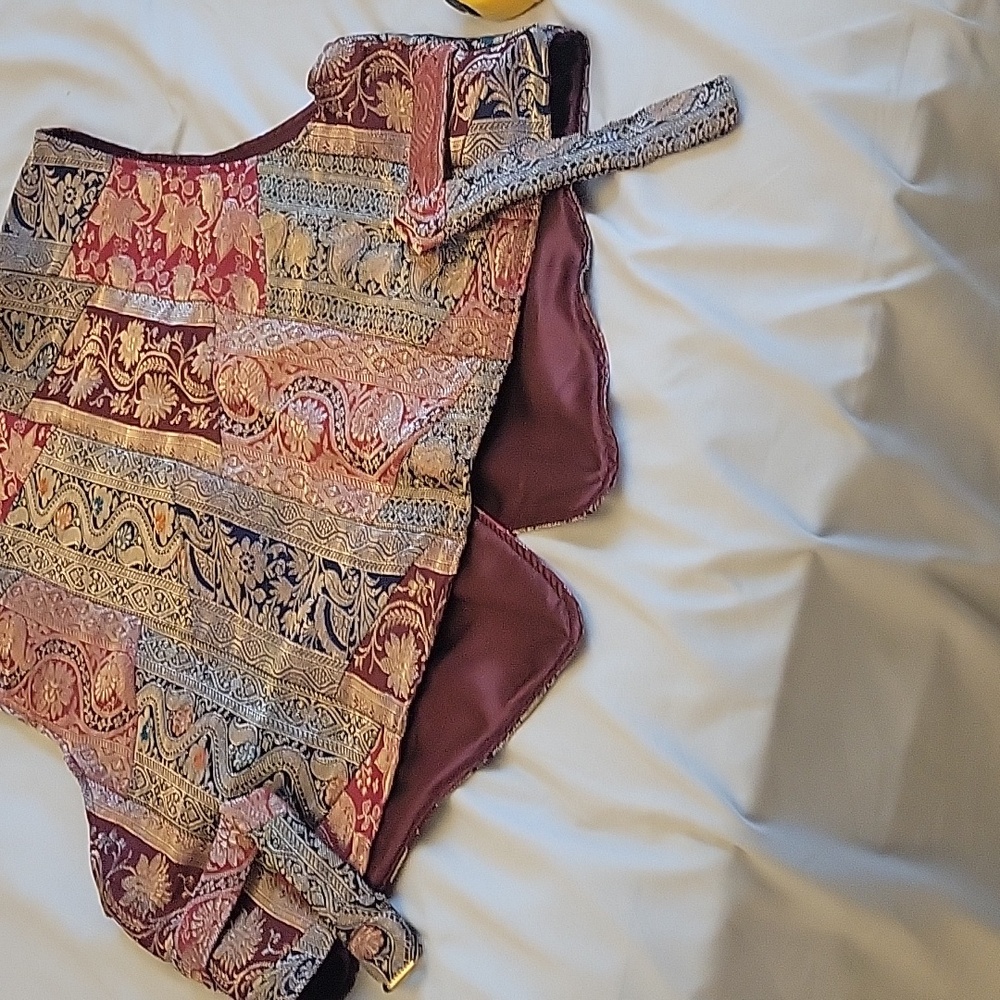 Vest - Picture 5 of 5